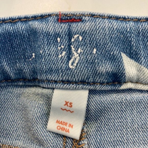 Cat & Jack starred jean shorts size XS - Picture 2 of 2